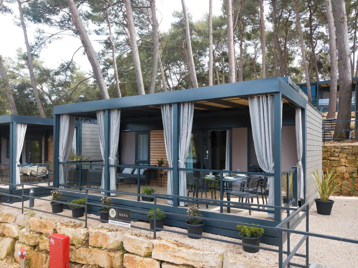 Total Escape Mobile Nera Camp Porton Biondi